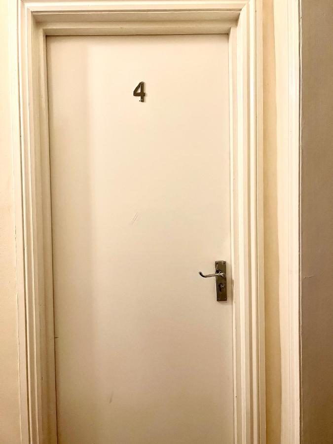 Aldgate Holiday Rooms London Bagian luar foto