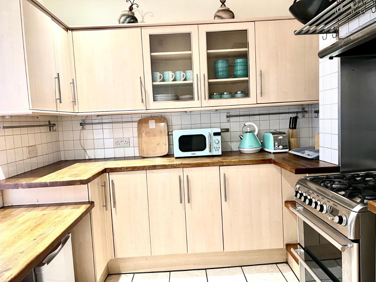 Aldgate Holiday Rooms London Bagian luar foto
