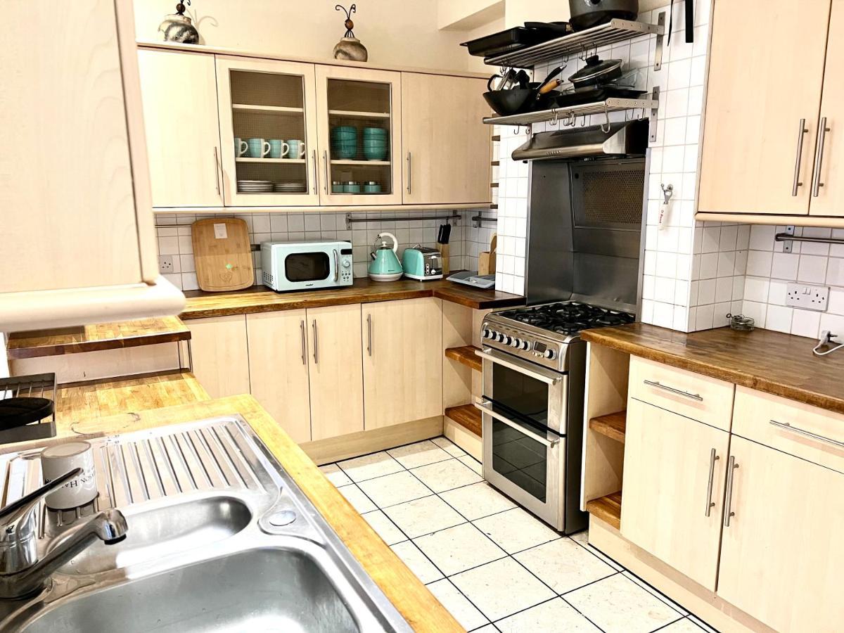 Aldgate Holiday Rooms London Bagian luar foto